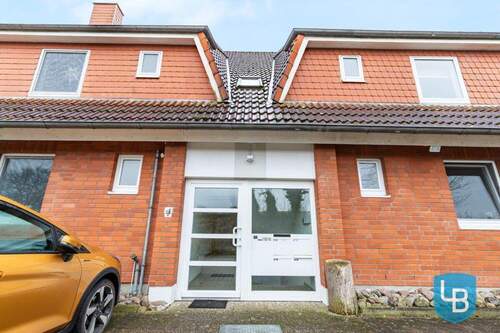 Eingangsbereich - Etagenwohnung mit 86,00 m² in Stocksee zum Kaufen