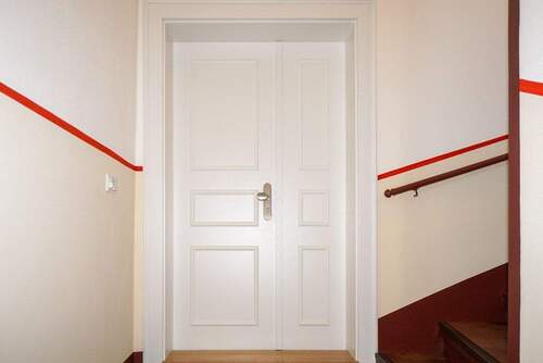 Wohnungseingang - 4 Zimmer Etagenwohnung in Pirna