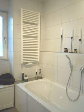 Wanne m.Handtuchwärmer.JPG - 