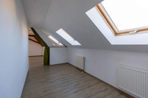 Eingangsbereich (2) - 2 Zimmer Etagenwohnung in Bautzen