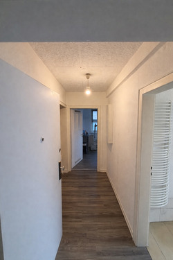 Flur - Etagenwohnung mit 50,00 m&sup2; in Wuppertal zum Kaufen