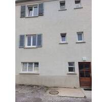 Böblingen 2 Zi.Altbau Whg.ca.60m2 Holz Kohle Heizung Euro 400.- NK 80.-