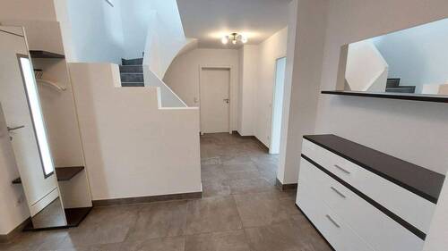 Diele EG - 4 Zimmer Einfamilienhaus zum Kaufen in Rattenkirchen-Haun
