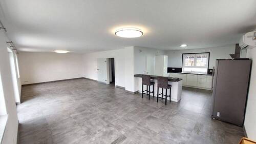 Wohnzimmer EG - 4 Zimmer Einfamilienhaus in Rattenkirchen-Haun