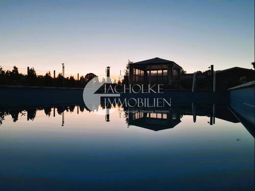 Pool 3 - 5 Zimmer Einfamilienhaus zum Kaufen in Dedelstorf