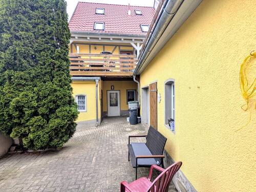 Hof - Mehrfamilienhaus, Wohnhaus mit 143,00 m&sup2; in Eisenberg zum Kaufen