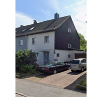 Gepflegtes Reihenendhaus mit großem Garten, Wohnstraße am Feldrand, 4 Schlafzimmer, bezugsfrei. Im Innenbereich Renovierungsbedarf, Dach ausbaufähig - Dortmund Benninghofen