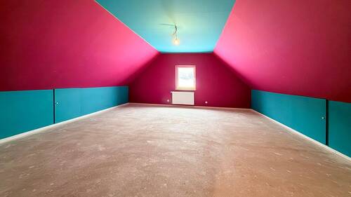 Raum über der Garage - 