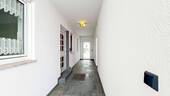 Laubengang - 3 Zimmer Mehrfamilienhaus, Wohnhaus zum Kaufen in Neumarkt in der Oberpfalz / Lippertshofen