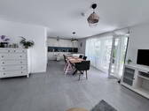 Wohn-Esszimmer mit Küche - 3 Zimmer Etagenwohnung zur Miete in Detmold