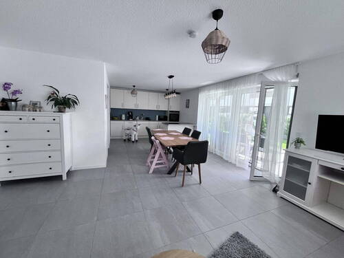 Wohn-Esszimmer mit Küche - 3 Zimmer Etagenwohnung zur Miete in Detmold