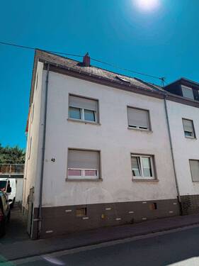 Hausansicht - Vermietete Doppelhaushälfte in Mülheim-Kärlich - Solides Investment in zentraler Lage
