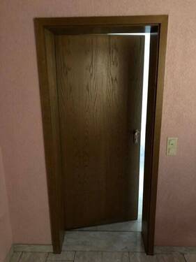 Wohnungseingang - 3 Zimmer Etagenwohnung zur Miete in Veitsbronn