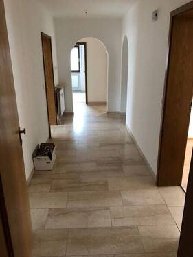 Flur - 3 Zimmer Etagenwohnung in Veitsbronn
