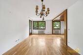 Wohnzimmer - 4 Zimmer Etagenwohnung zum Kaufen in Straubing