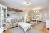 Wohnzimmer - Einrichtungsbeispiel - 4 Zimmer Etagenwohnung in Straubing