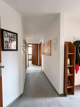 Flur - 3 Zimmer Etagenwohnung zum Kaufen in Nürtingen