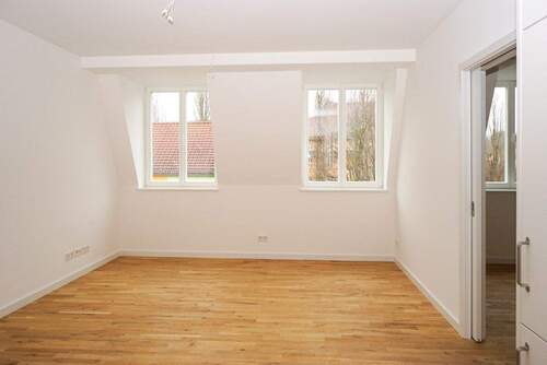 Wohnzimmer - 2 Zimmer Etagenwohnung in Pirna