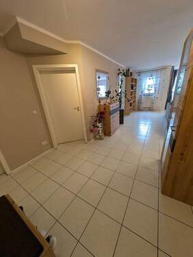 Bild 2 - 4 Zimmer Etagenwohnung zum Kaufen in Schwabach