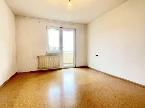 Zimmer mit Balkonzugang - 