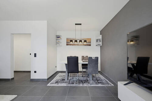 Wohnzimmer 3 - 2 Zimmer Etagenwohnung zum Kaufen in Karlsruhe / Durlach