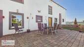 Terrasse EG nach Westen ausgerichtet - 