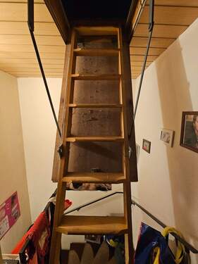 Leiter zum Spitzboden - 