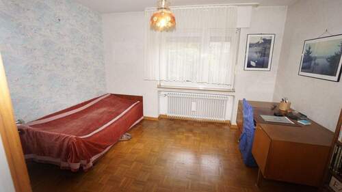 Kind / Büro Hauptwohnung - 