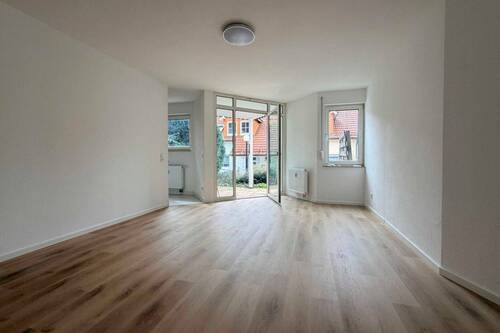 Wohn-Schlafbereich Ansicht 02 - 1 Zimmer Einfamilienhaus in Dresden