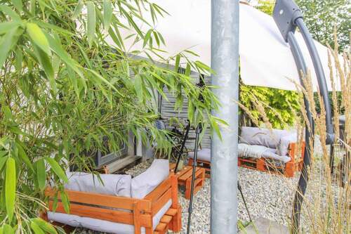 Freisitz linke Wohnung - 