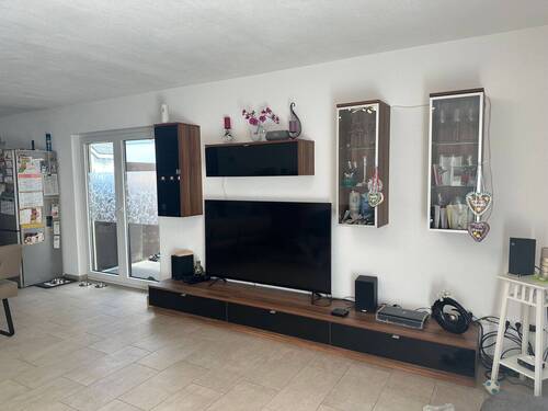 Wohnzimmer - 3 Zimmer Mehrfamilienhaus, Wohnhaus zum Kaufen in Laupheim