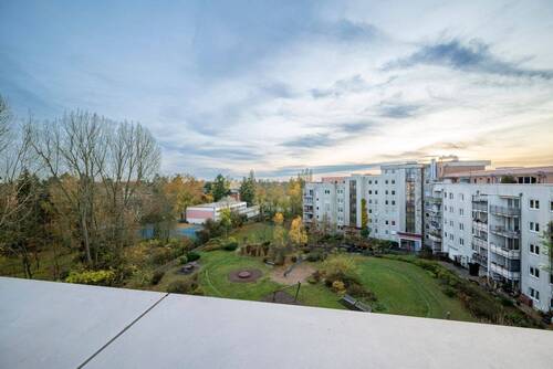 Weitblick in den grünen Innenhof - Etagenwohnung mit 84,00 m&sup2; in Berlin zum Kaufen