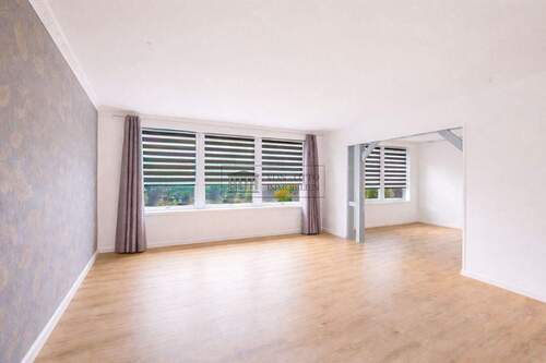 Wohnzimmer für gemeinsame Stunden - Mehrfamilienhaus, Wohnhaus mit 313,00 m&sup2; in Bleckede zum Kaufen