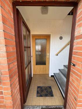 gefliester Eingangsbereich - 