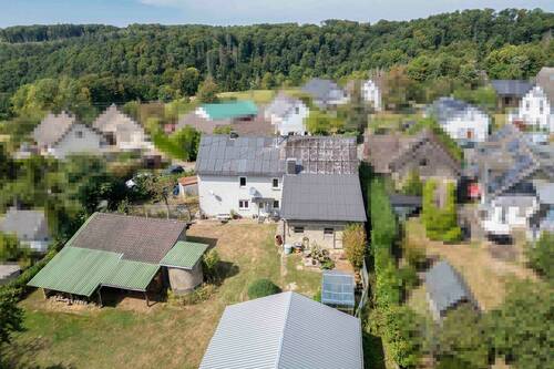 (2) Rückansicht - 7 Zimmer Einfamilienhaus zum Kaufen in Ruppichteroth