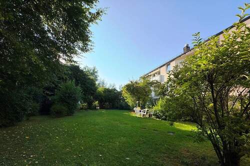 großzügiger Gemeinschaftsgarten - 3 Zimmer Etagenwohnung zum Kaufen in Dachau