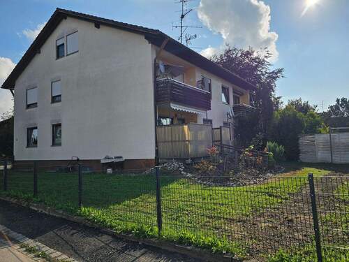 Außenansicht - 2 Zimmer Dachgeschosswohung in Winhöring Unterau