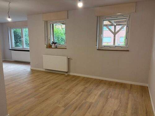 Wohn - Eßzimmer - Fast neuwertiges 1 Fam.-Endreihenhaus in 33689 Bielefeld-Sennestadt