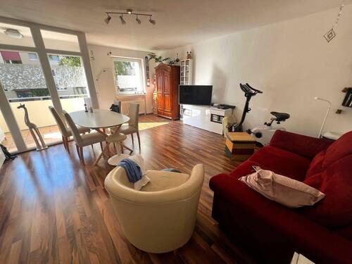 Wohnzimmer - 3 Zimmer Etagenwohnung in Kaiserslautern