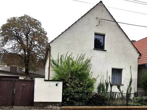 Straßen/Nordwestseite - Preiswert ins Eigenheim, ruhige Lage in Klöden