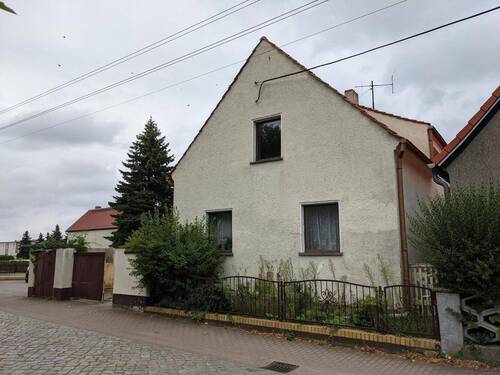 Straßenansicht - 5 Zimmer Einfamilienhaus zum Kaufen in Jessen