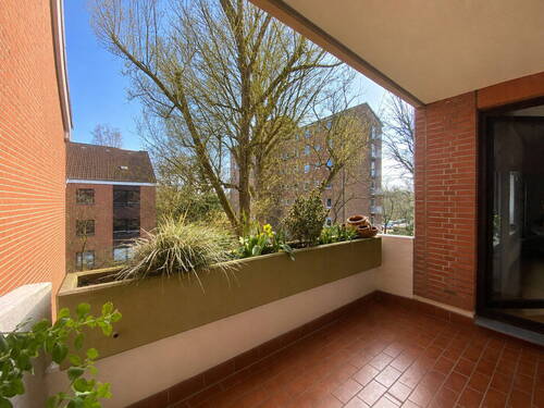 Balkon - Etagenwohnung mit 81,00 m&sup2; in Hannover zum Kaufen