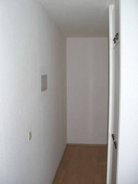 Flur - 1 Zimmer Etagenwohnung in Mainz