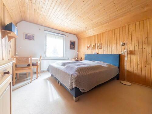 Schlafzimmer1 - 