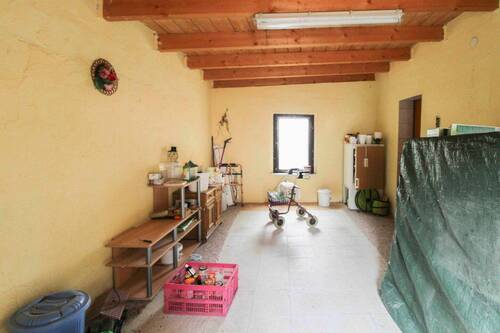 Garage - 