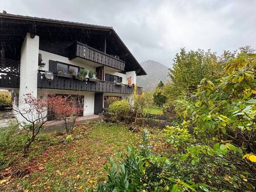 Titelbild - Gartenwohnung mit viel Potenzial in Eschenlohe zu verkaufen!