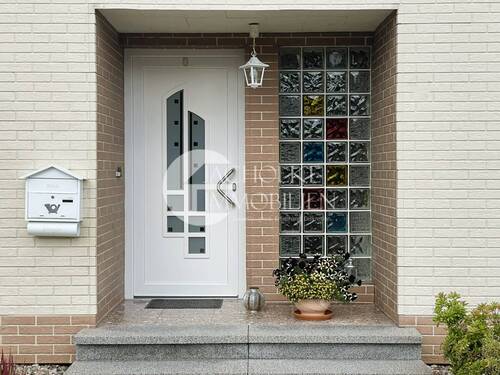 247.Eingang - 2 Zimmer Mehrfamilienhaus, Wohnhaus in Salzwedel