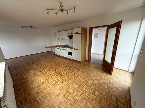 Wohnen-Schlafen-Kochen - 1 Zimmer Etagenwohnung zur Miete in Leinfelden-Echterdingen