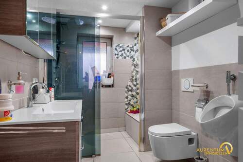 Aurentum GmbH - Ihr Immobilienmakler - Reihenendhaus mit 118,00 m&sup2; in Geiselhöring zum Kaufen