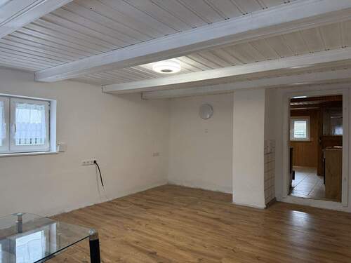 Wohnbereich mit anschließender Wohnküche - 